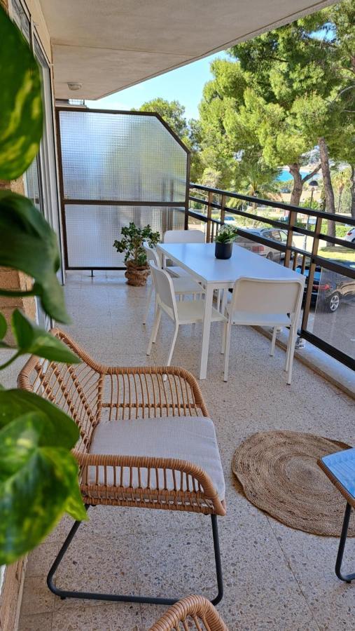 Colibri Apartment Beach Салоу Экстерьер фото